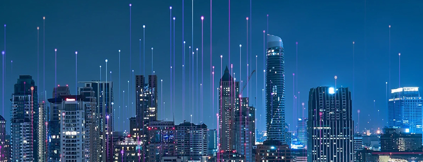 Resilient 5G Antenna Infrastructure for Smart Cities: Redundancy, Small Cells, and Environmental Hardening